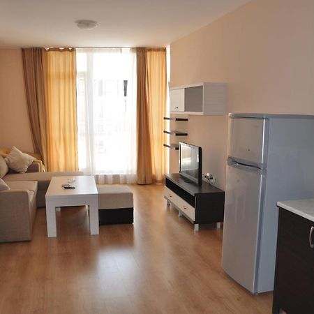 Luxor Apartments Pomorie Extérieur photo